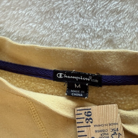 University Of Washington Embroidered Logo Sweatshirt Champion Unisex Med Yellow - Picture 5 of 11